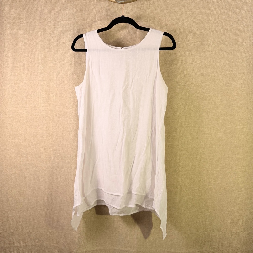 Fever White Linen Sleeveless Top – Size Medium | Back Button, Flowy Hem